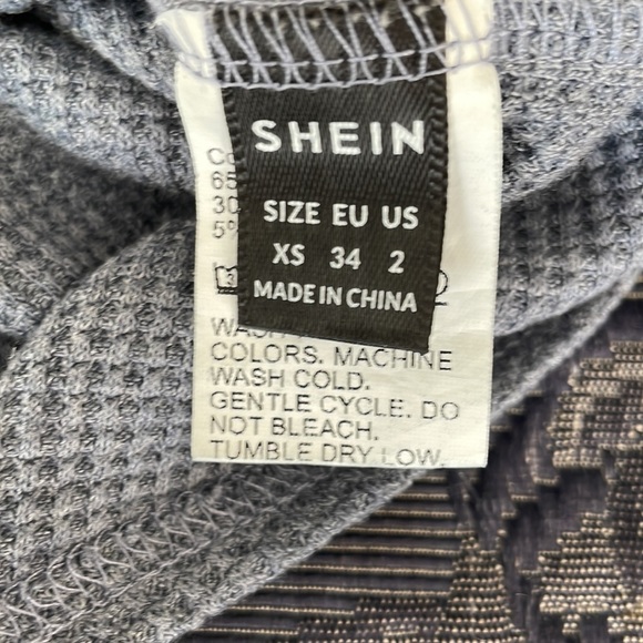 SHEIN Spaghetti Strap Top - Picture 4 of 5